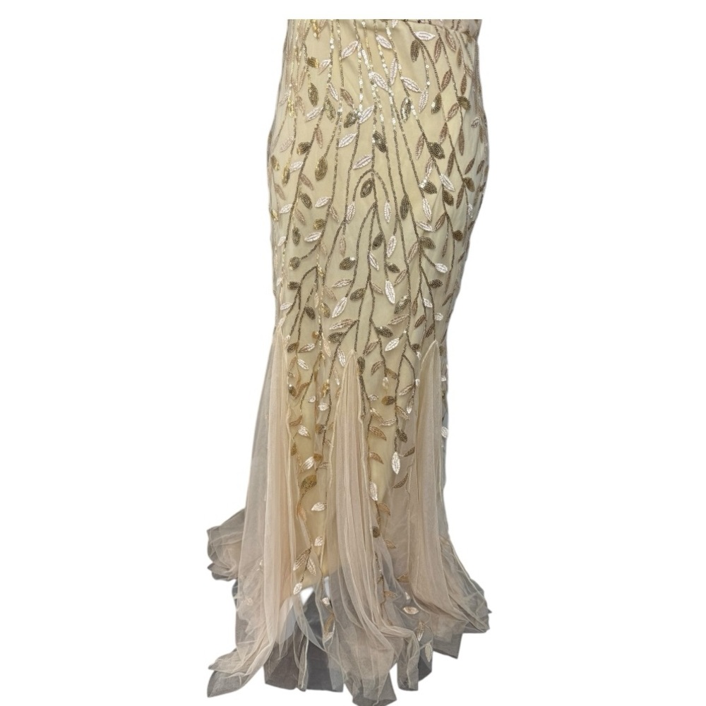 EVER PRETTY Gold Sequin Dress. Size 6 - Picture 4 of 10
